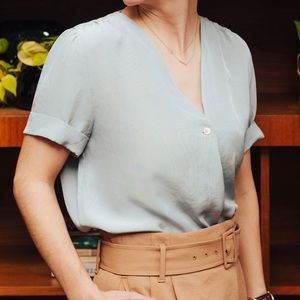 Aritzia | Wilfred ‘Nobel’ Blouse in Blue/Gray